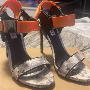 Steve Madden stilettos. Like new.